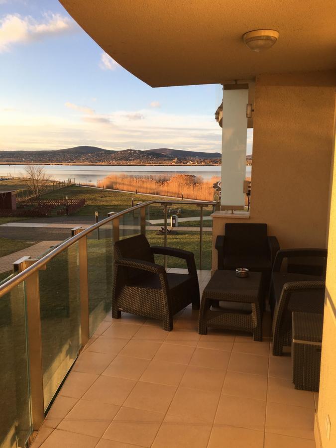 Lake And Spa Apartman Velence Exterior photo